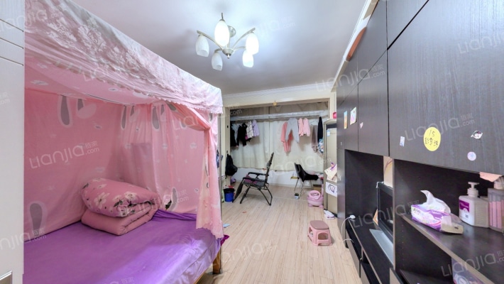 蔷薇新村二手房实景图