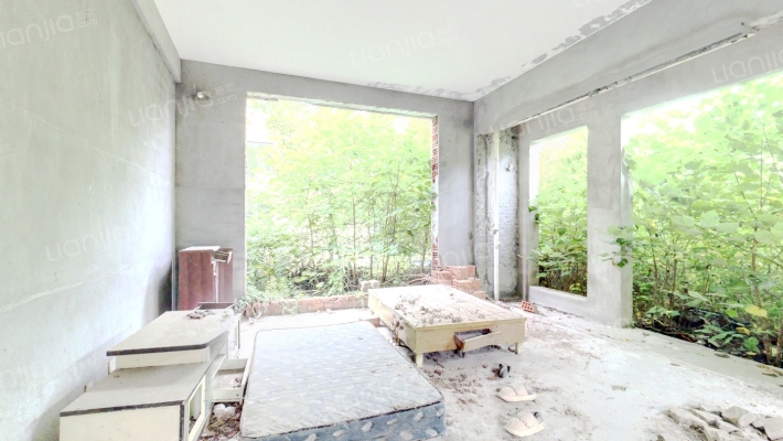 元一高尔夫别墅四期二手房实景图