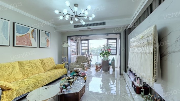 雅居乐新地二手房实景图