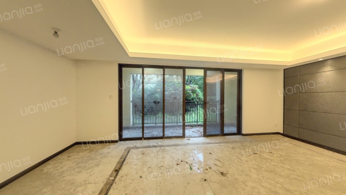 万科五龙山翡翠郡二手房实景图