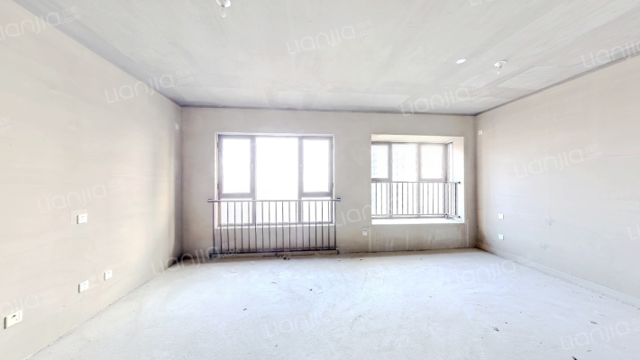 隆基泰和紫樾宸府二手房实景图