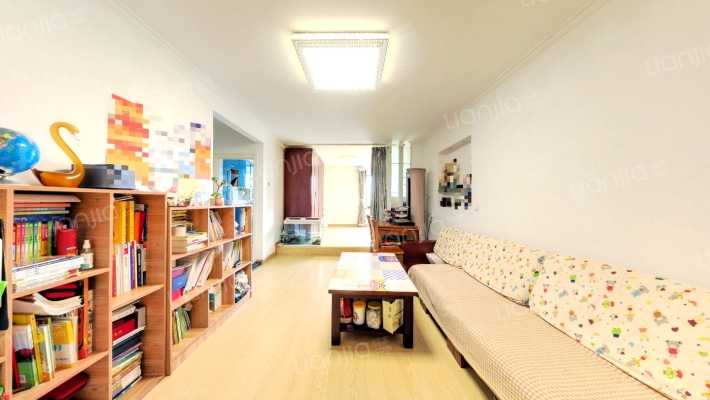 时尚街区西区二手房实景图