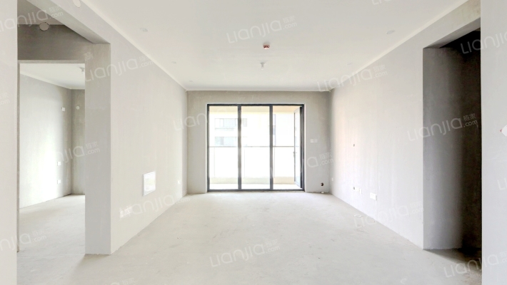 越秀天悦海湾二手房实景图