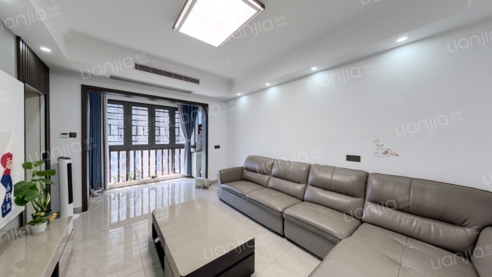 联诚雅郡二手房实景图