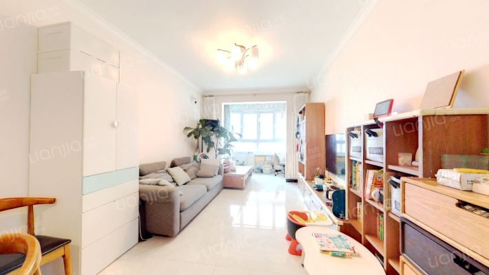 财信圣堤亚纳小区二手房实景图