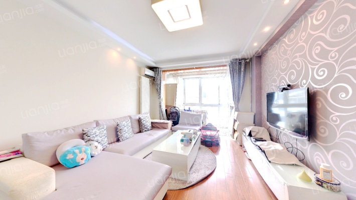 湖光山色二手房实景图