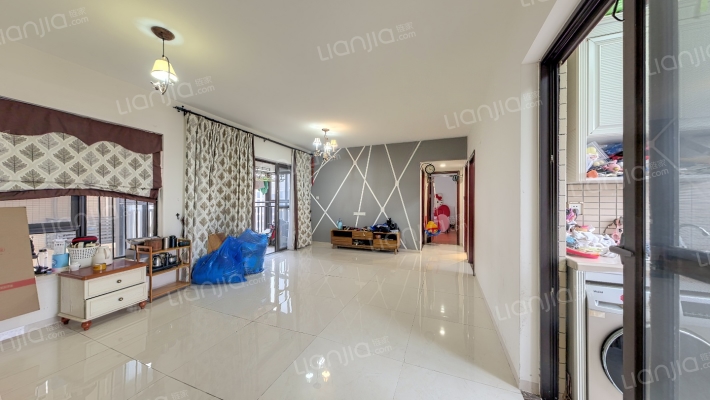 鸿泰花园二手房实景图