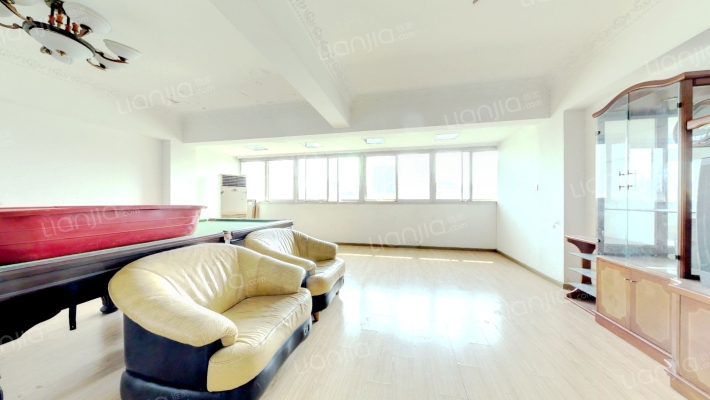 金湖公寓(江岸)二手房实景图