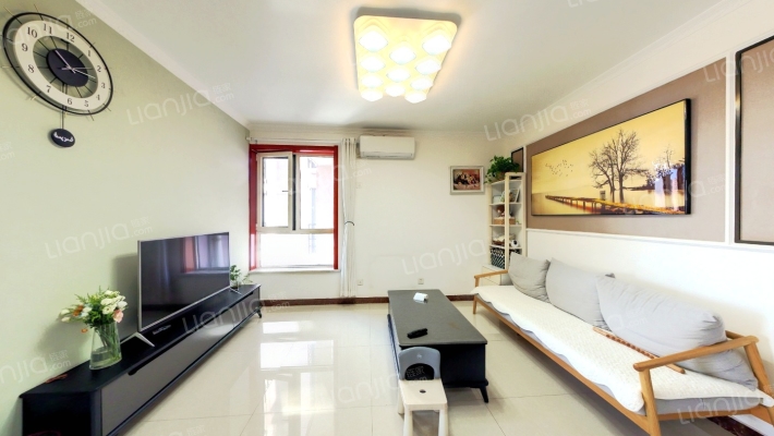 万佳丽都二手房实景图