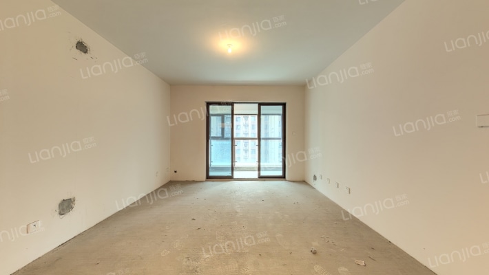 隆鑫公园首府二手房实景图