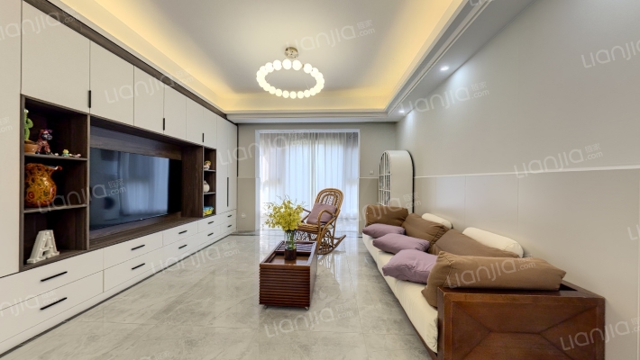 南德长江城二手房实景图