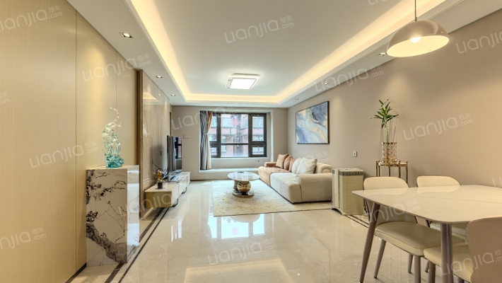 翡翠公园五期二手房实景图