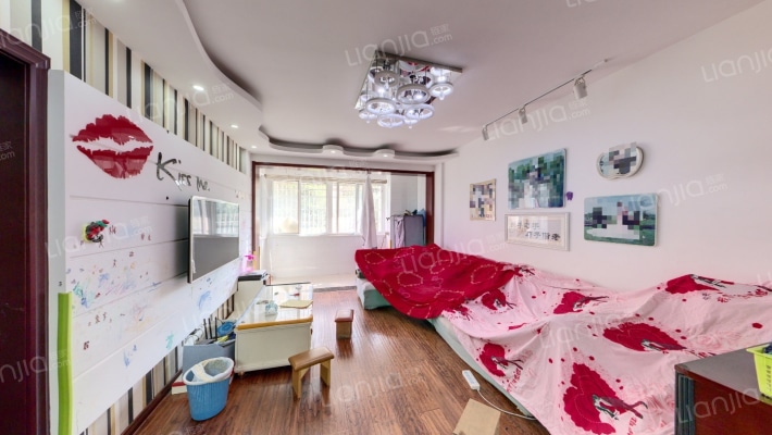 黄梅新村东区二手房实景图