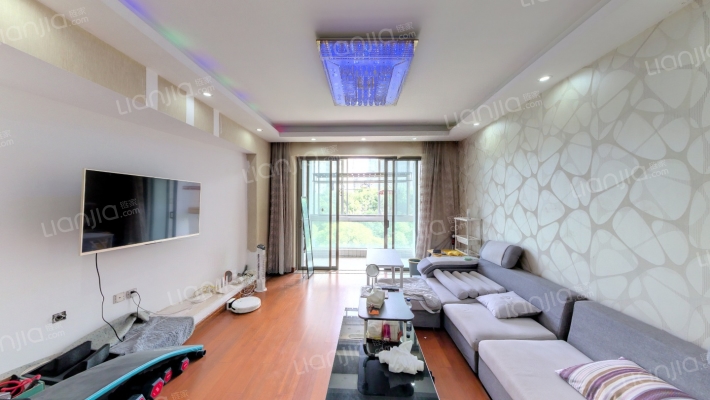 卓悦居三期二手房实景图