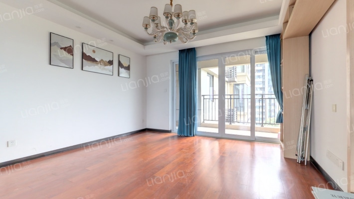 万科五龙山璞院二手房实景图