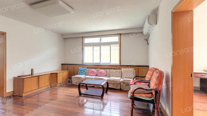 山东路191号二手房实景图