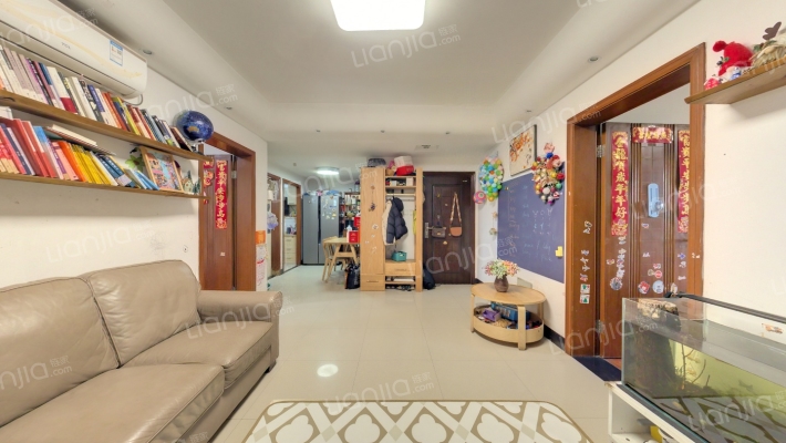 华泽新苑二手房实景图