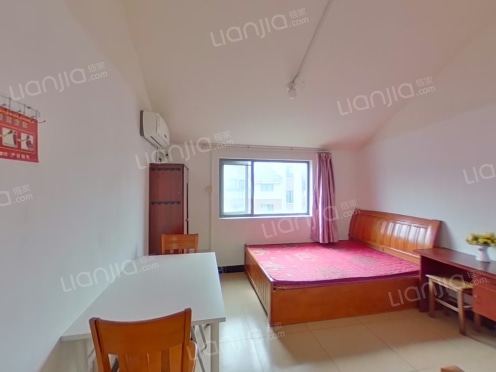 合租·山水映象 5居室 南卧