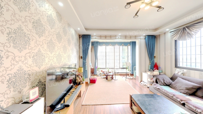 住宅莲花尚城二手房实景图