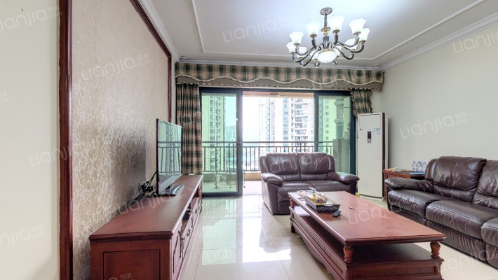 恒大绿洲B区二手房实景图