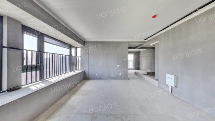 宝龙雅戈尔江汇城二手房实景图