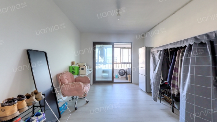 和昌绿地新悦湾二手房实景图