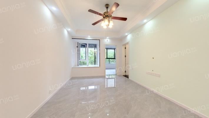 旭辉城橙郡二手房实景图