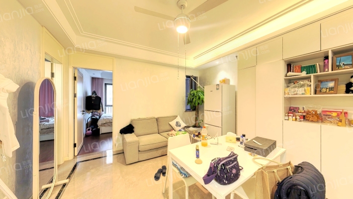 紫辉时代广场二手房实景图