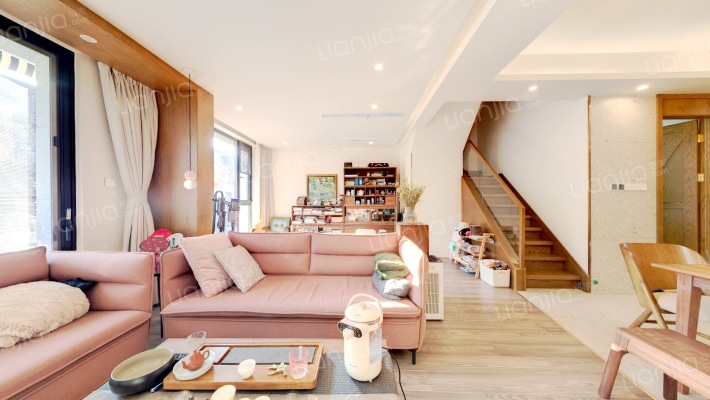 同济晶萃二手房实景图