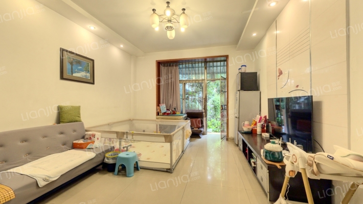 彩蝶花园二手房实景图