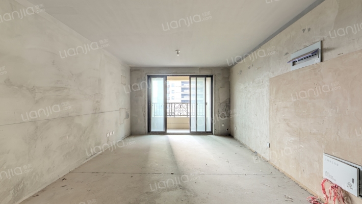 中交荣域C区二手房实景图