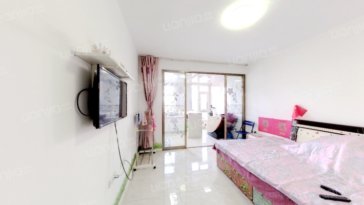 中央湖畔二手房实景图