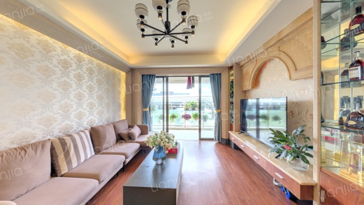 天域米兰阳光二手房实景图