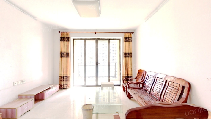 新世纪颐龙湾二手房实景图