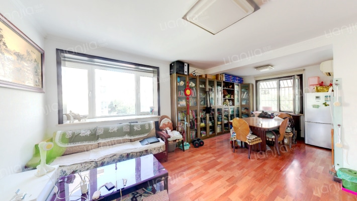 园林小区二手房实景图