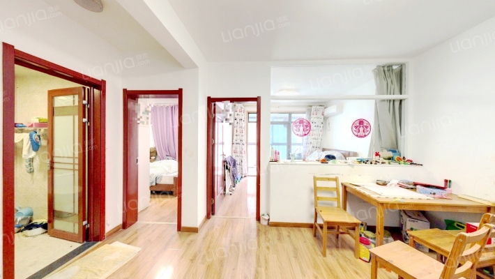 滨湖假日清华园二手房实景图