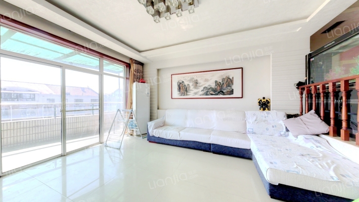 金域河畔二手房实景图