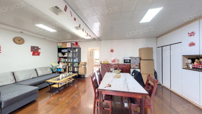 上环公寓二手房实景图