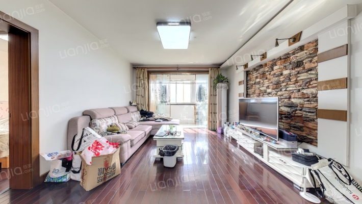 和龙新苑二手房实景图