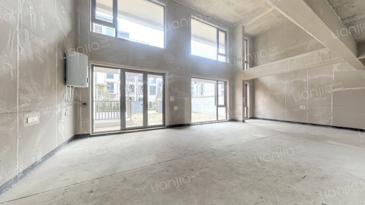 碧桂园央墅二手房实景图