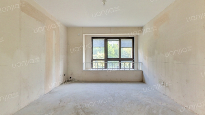 蓝湖庭二手房实景图