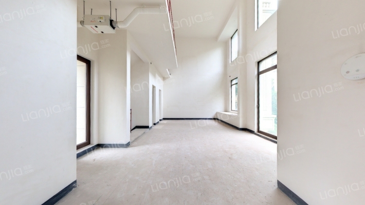 龙湖西宸原著一组团二手房实景图