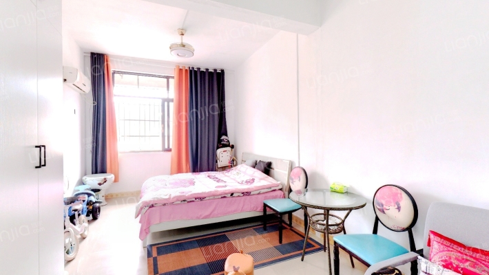 洪崖公馆二手房实景图