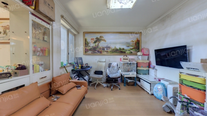 爱涛尚逸华府二手房实景图