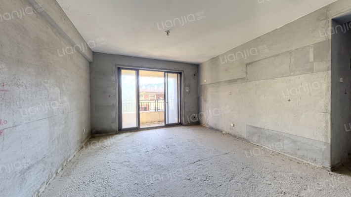 金地湖山大境三期二手房实景图