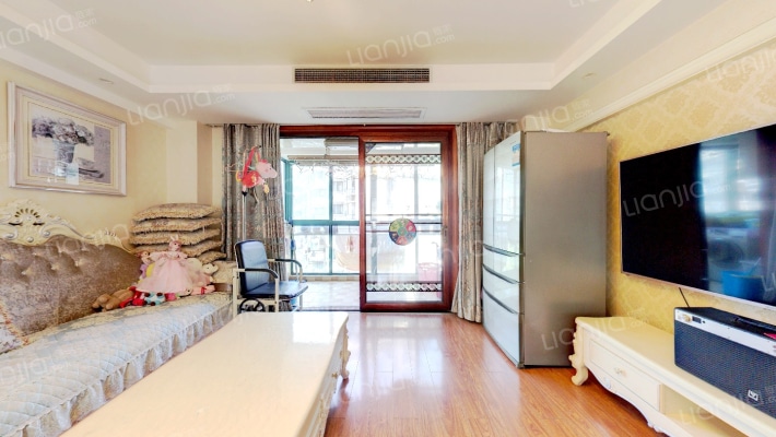 明发滨江一期二手房实景图