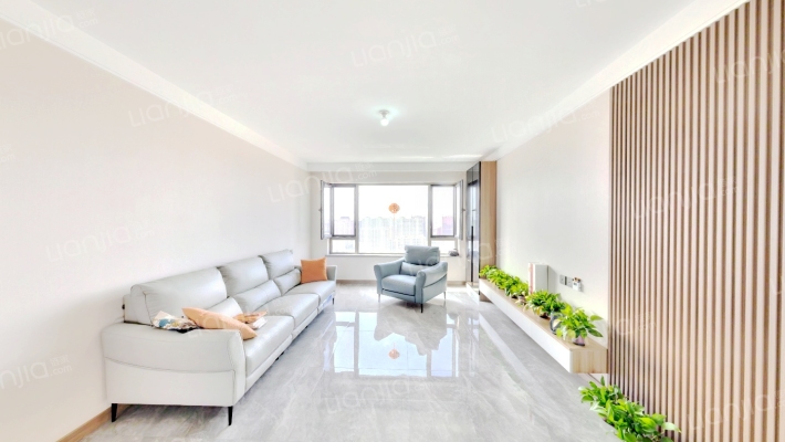 万科荣光路59号二手房实景图