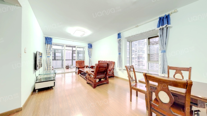 蓝光香瑞湖二手房实景图