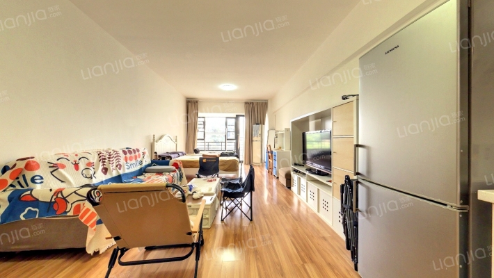 缤纷假日二手房实景图