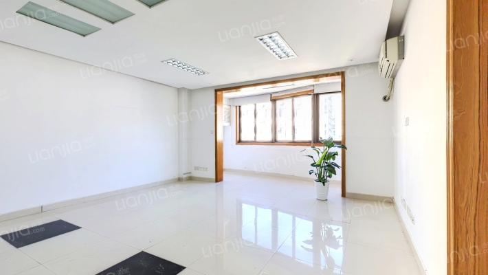 鸿申大厦二手房实景图